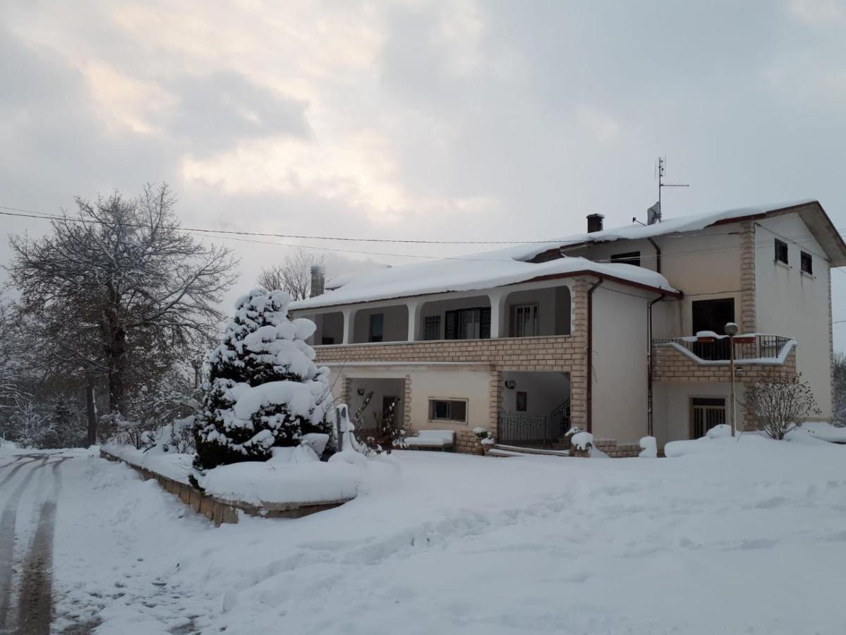 B&B Da Nonna Vincenza Vinchiaturo Exterior photo
